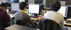 ۳. فناوری اطلاعات (IT) و دیجیتال